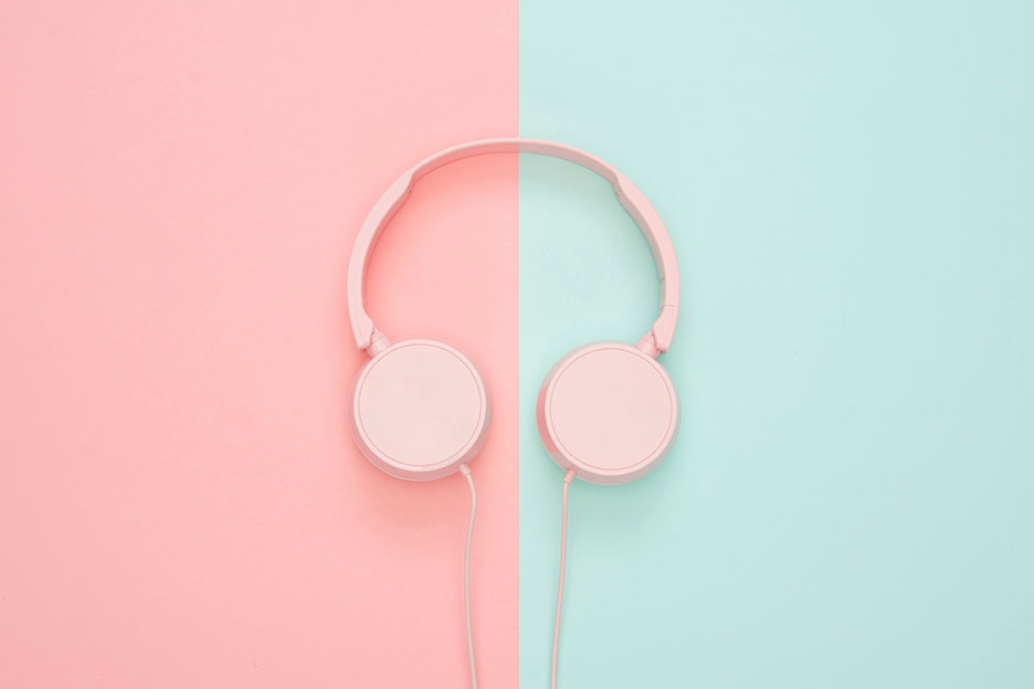 Side headphones